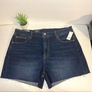 Gap Shorts